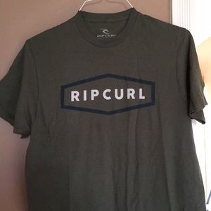 Green ripcurl t-shirt